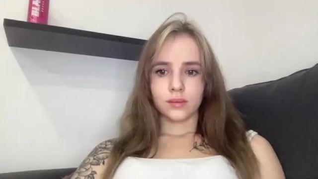Image 4 of lindeyjoy Stream on Chaturbate on 16 months ago