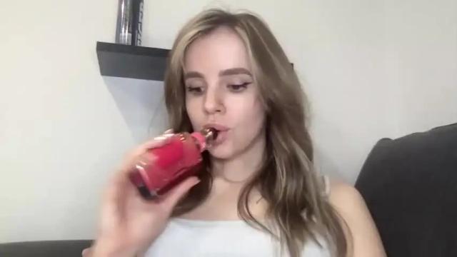 Image 10 of lindeyjoy Stream on Chaturbate on 16 months ago
