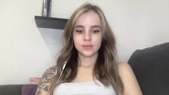 Image 4 of lindeyjoy Stream on Chaturbate on 16 months ago