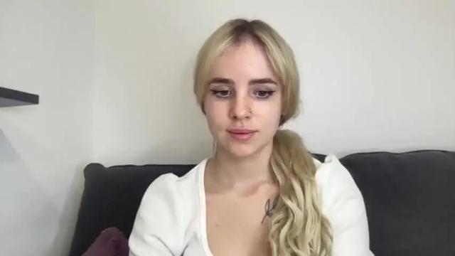 Image 2 of lindeyjoy Stream on Chaturbate on 15 months ago