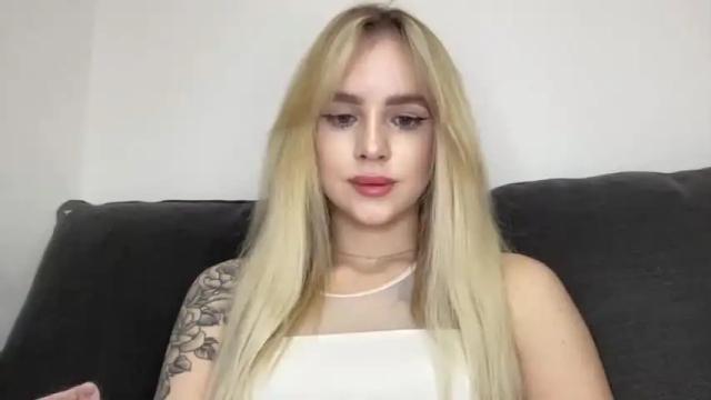 Image 4 of lindeyjoy Stream on Chaturbate on 14 months ago