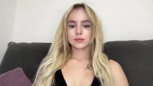 Image 7 of lindeyjoy Stream on Chaturbate on 14 months ago