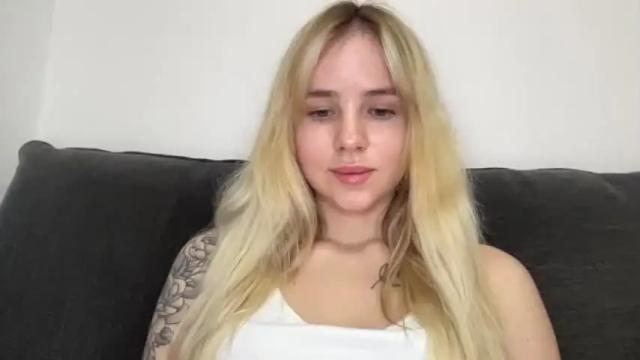 Image 12 of lindeyjoy Stream on Chaturbate on 14 months ago