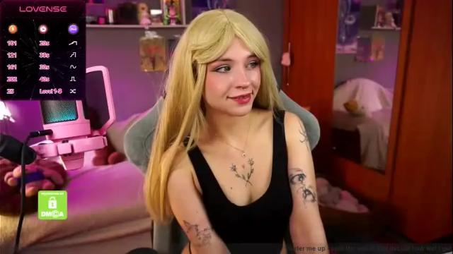 Image 7 of lindi_meow Stream on Chaturbate on 28 days ago