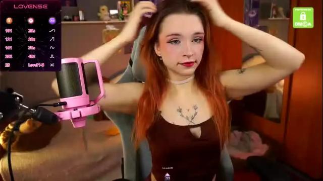 Image 7 of lindi_meow Stream on Chaturbate on 4 days ago