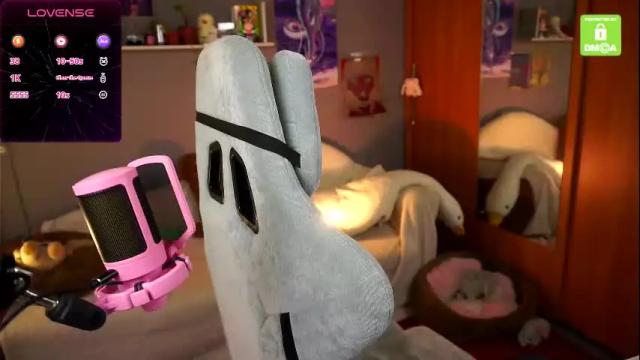 Image 7 of lindi_meow Stream on Chaturbate on 3 days ago