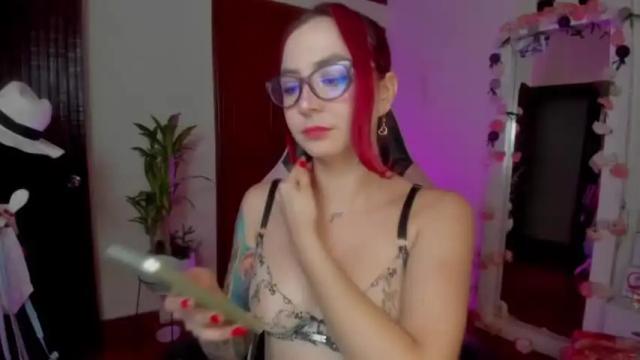 Image 11 of lindsay_khaleesi Stream on Chaturbate on 13 months ago
