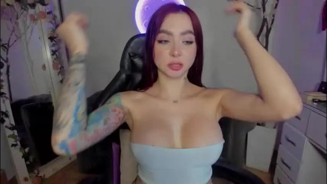 Image 6 of lindsay_khaleesi Stream on Chaturbate on 1 month ago