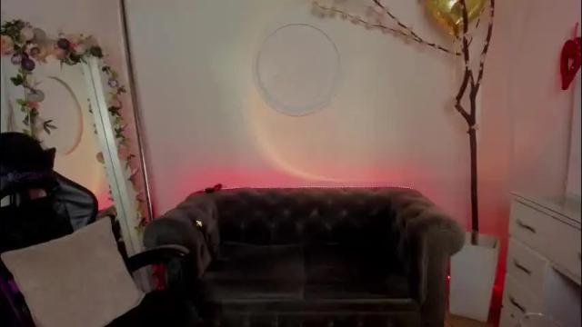 Image 3 of lindsay_khaleesi Stream on Chaturbate on 1 month ago