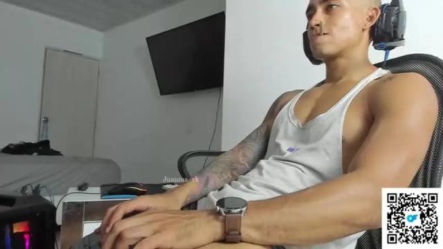 Image 10 of lindseyandtaylor Stream on Chaturbate on 18 months ago