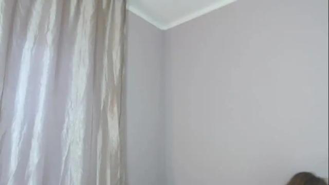 Image 2 of lindseyfirst Stream on Chaturbate on 1 month ago