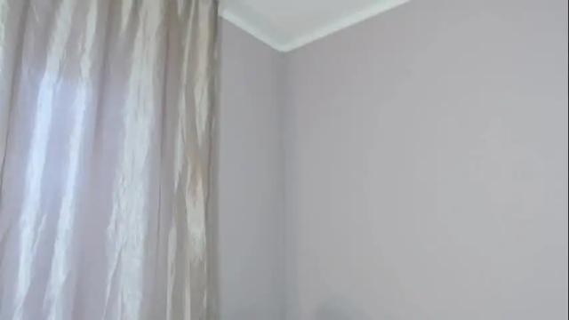 Image 4 of lindseyfirst Stream on Chaturbate on 1 month ago