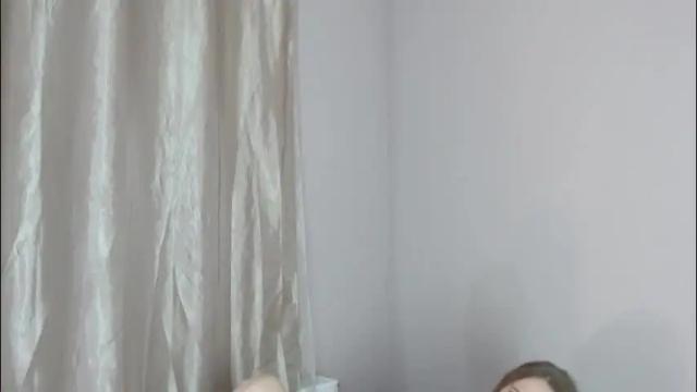 Image 2 of lindseyfirst Stream on Chaturbate on 1 month ago