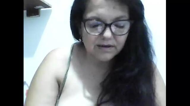Image 2 of lindssay_x Stream on Chaturbate on 13 months ago