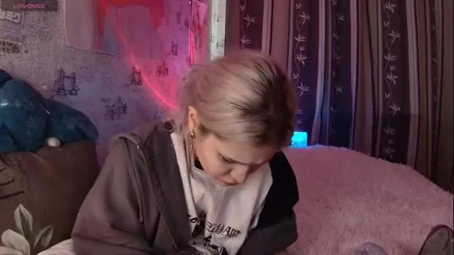 Image 7 of linetthaze Stream on Chaturbate on 1 month ago