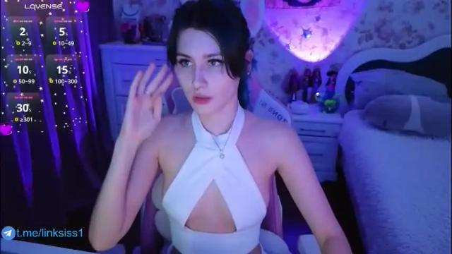 Image 2 of linksiss Stream on Chaturbate on 1 month ago