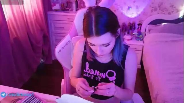 Image 3 of linksiss Stream on Chaturbate on 1 month ago