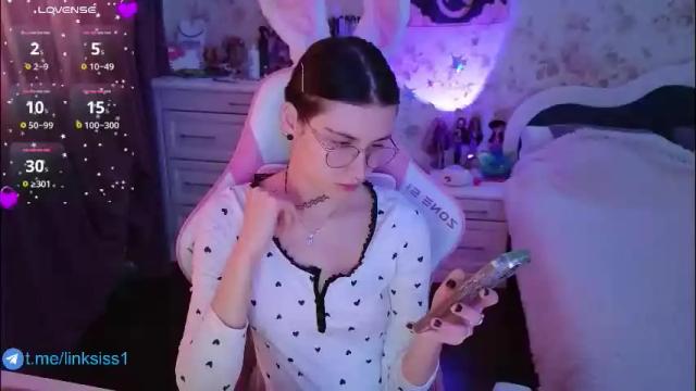 Image 6 of linksiss Stream on Chaturbate on 1 month ago