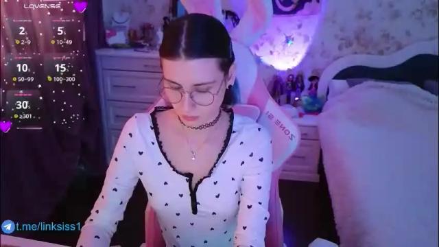 Image 8 of linksiss Stream on Chaturbate on 1 month ago