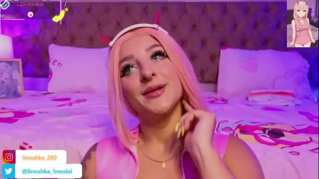 Image 6 of linoshka_1 Stream on Chaturbate on 1 month ago
