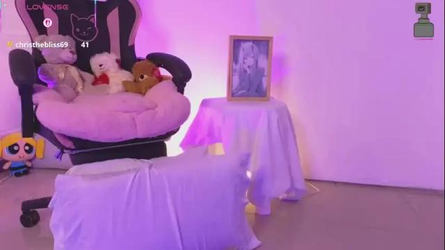 Image 11 of linoshka_1 Stream on Chaturbate on 1 month ago