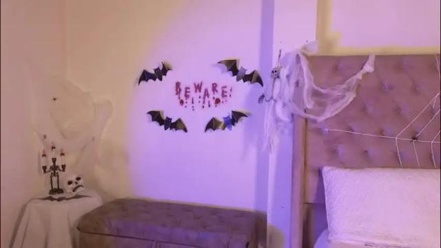 Image 4 of linoshka_1 Stream on Chaturbate on 5 days ago