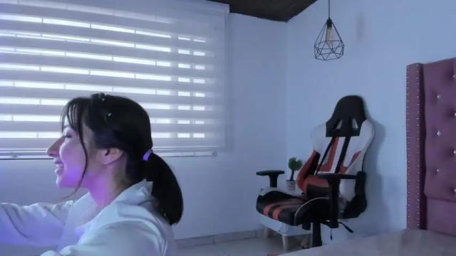 Image 6 of linyin_ Stream on Chaturbate on 13 months ago