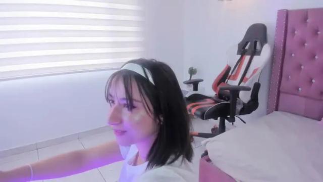 Image 10 of linyin_ Stream on Chaturbate on 13 months ago