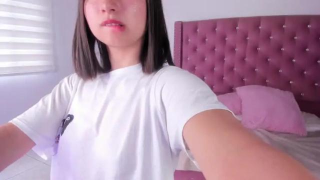 Image 2 of linyin_ Stream on Chaturbate on 13 months ago