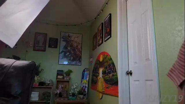 Image 3 of linzy19 Stream on Chaturbate on 1 month ago