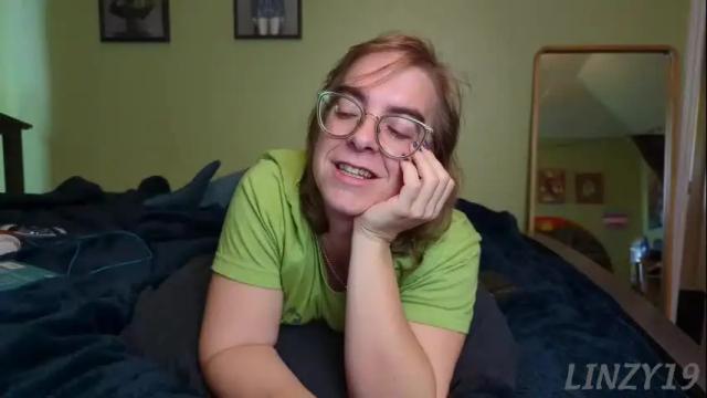 Image 10 of linzy19 Stream on Chaturbate on 5 days ago