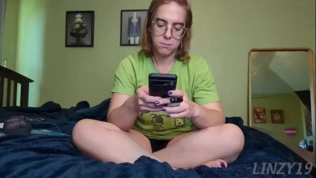 Image 12 of linzy19 Stream on Chaturbate on 5 days ago