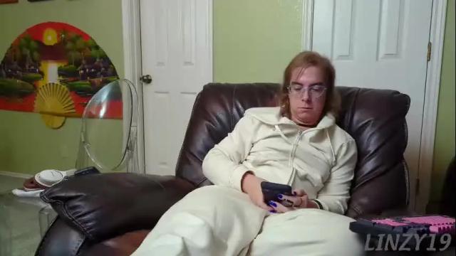 Image 3 of linzy19 Stream on Chaturbate on 2 months ago