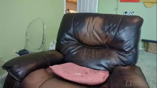 Image 3 of linzy19 Stream on Chaturbate on 1 month ago