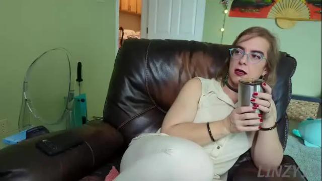 Image 2 of linzy19 Stream on Chaturbate on 1 month ago