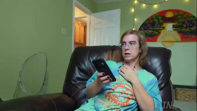 Image 2 of linzy19 Stream on Chaturbate on 1 month ago