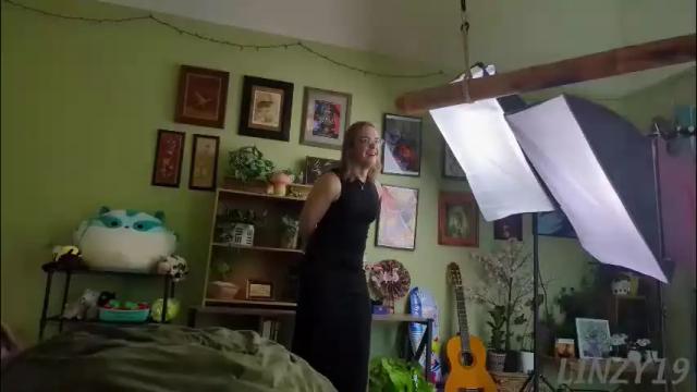 Image 7 of linzy19 Stream on Chaturbate on 1 month ago