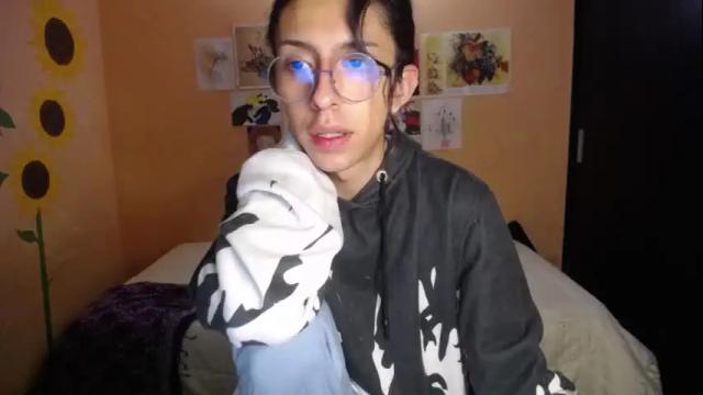Image 2 of lio_rossue Stream on Chaturbate on 1 month ago