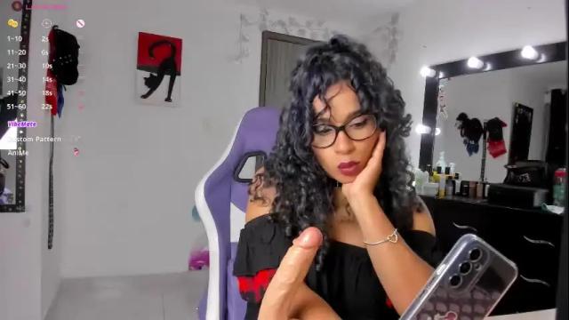 Image 8 of lips_sarasofia Stream on Chaturbate on 2 months ago
