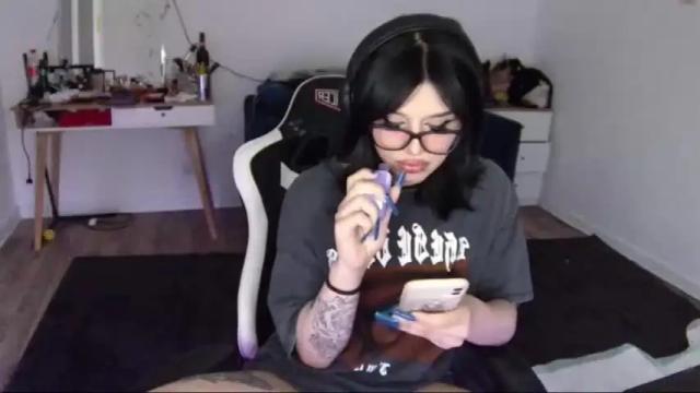 Image 11 of lipseclipse Stream on Chaturbate on 21 months ago