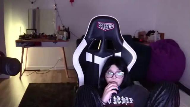 Image 12 of lipseclipse Stream on Chaturbate on 21 months ago