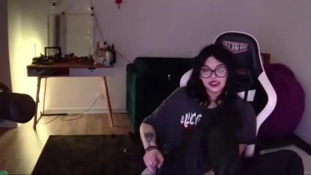 Image 4 of lipseclipse Stream on Chaturbate on 21 months ago