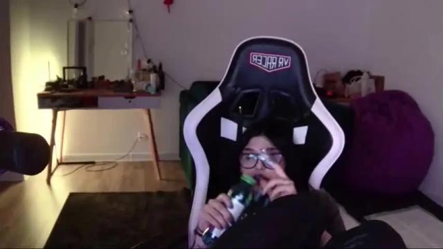 Image 8 of lipseclipse Stream on Chaturbate on 21 months ago