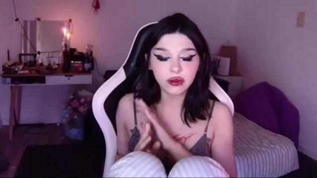 Image 4 of lipseclipse Stream on Chaturbate on 20 months ago