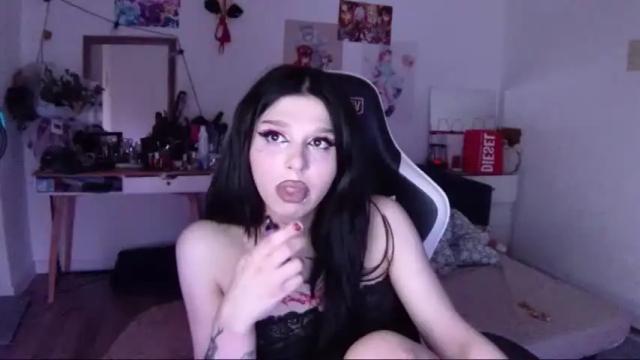 Image 4 of lipseclipse Stream on Chaturbate on 18 months ago