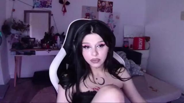 Image 6 of lipseclipse Stream on Chaturbate on 18 months ago