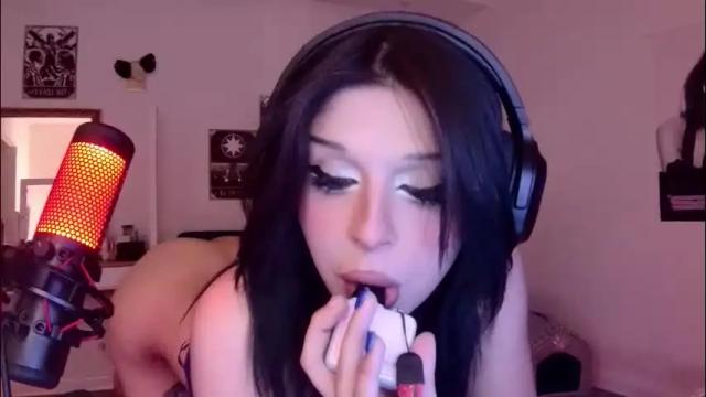 Image 6 of lipseclipse Stream on Chaturbate on 27 days ago