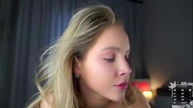 Image 8 of lipswithsmileonthem Stream on Chaturbate on 23 days ago