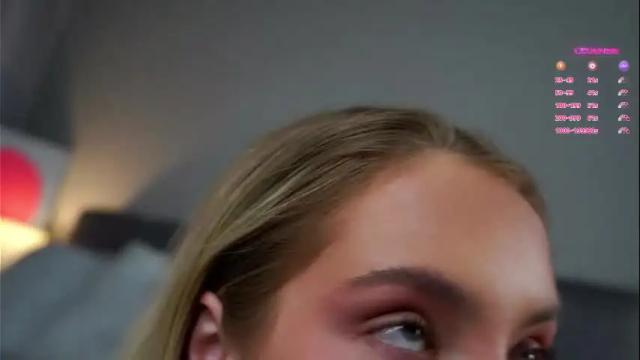 Image 2 of lipswithsmileonthem Stream on Chaturbate on 13 days ago