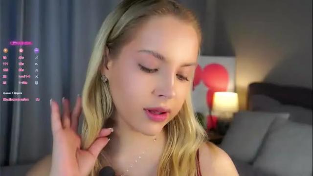 Image 10 of lipswithsmileonthem Stream on Chaturbate on 10 days ago